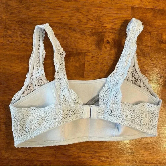 Aerie Baby Blue lace bralette size medium - Picture 2 of 4